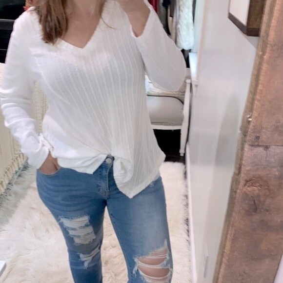 Noracora white top size large - Picture 2 of 7